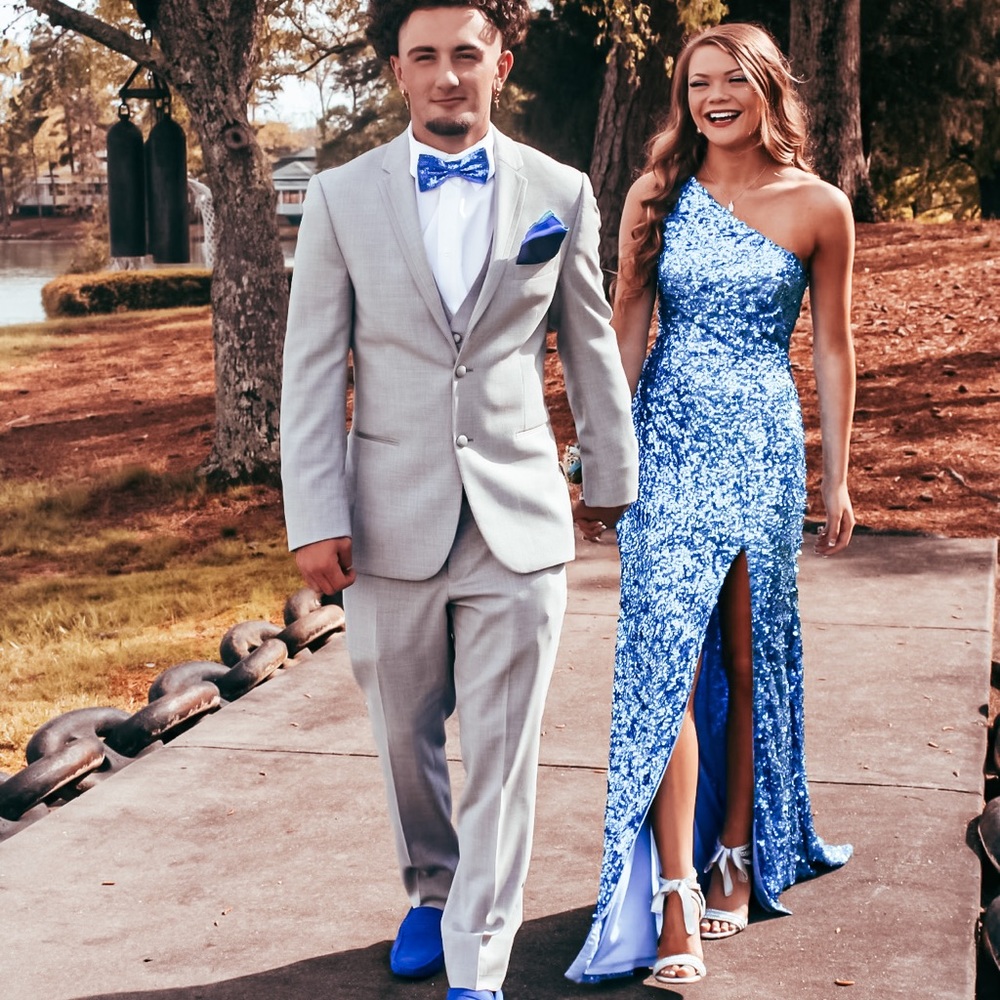 Prom Dress - Picture 6 of 9